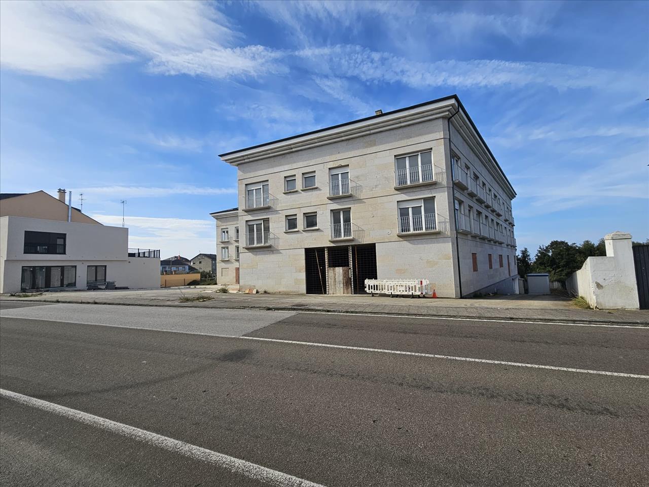 Local commercial dans Barreiros à vendre Photo de l’immeuble– Image 1 sur 21