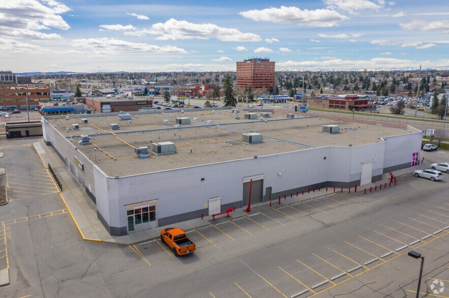 9950 Macleod Trl SE, Calgary, AB à louer - Aérien – Image 3 sur 8