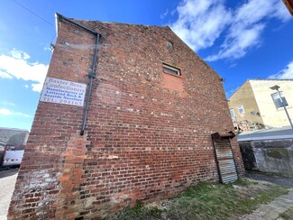 Plus de détails pour 28A Carshalton Rd, Blackpool - Local d’activités à vendre
