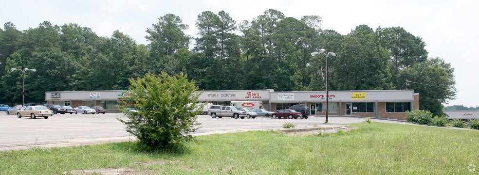 250-270 Forest Rd, Bessemer, AL à louer - Photo de l’immeuble – Image 2 sur 10