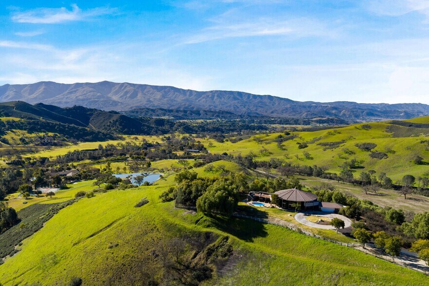 7351 Happy Canyon Rd, Santa Ynez, CA à vendre - Aérien – Image 3 sur 49