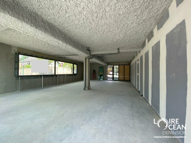Local commercial dans Sainte-Luce-sur-Loire à vendre - Photo intérieure – Image 2 sur 2