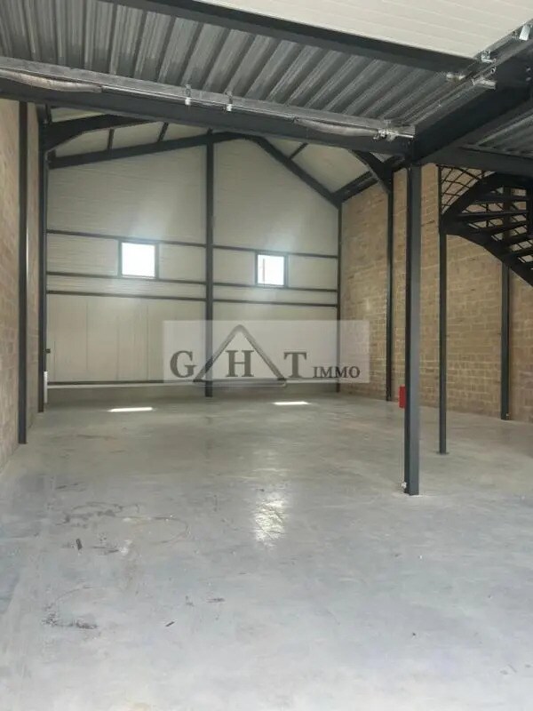 Industriel/Logistique dans Groslay à louer Photo intérieure– Image 1 sur 5