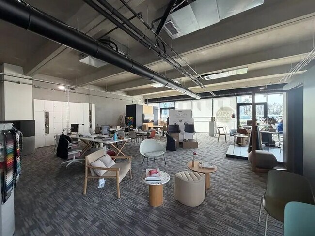 Plus de détails pour Bureau à louer