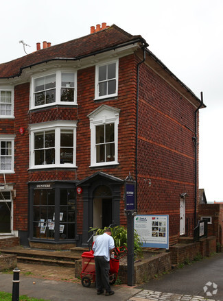 Plus de détails pour 102-102a High St, Tenterden - Bureau à louer