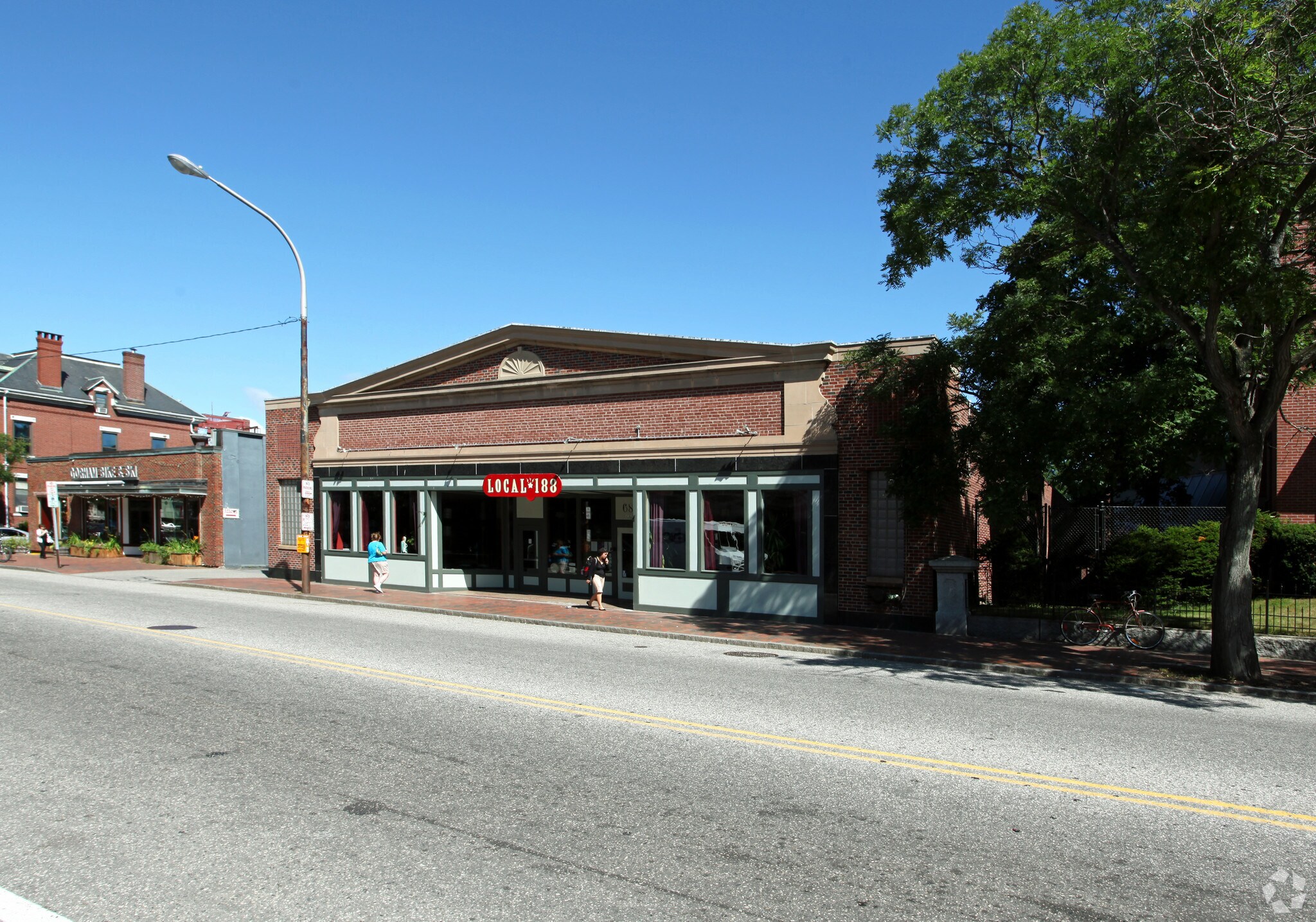 685 Congress St, Portland, ME à louer Photo principale– Image 1 sur 12