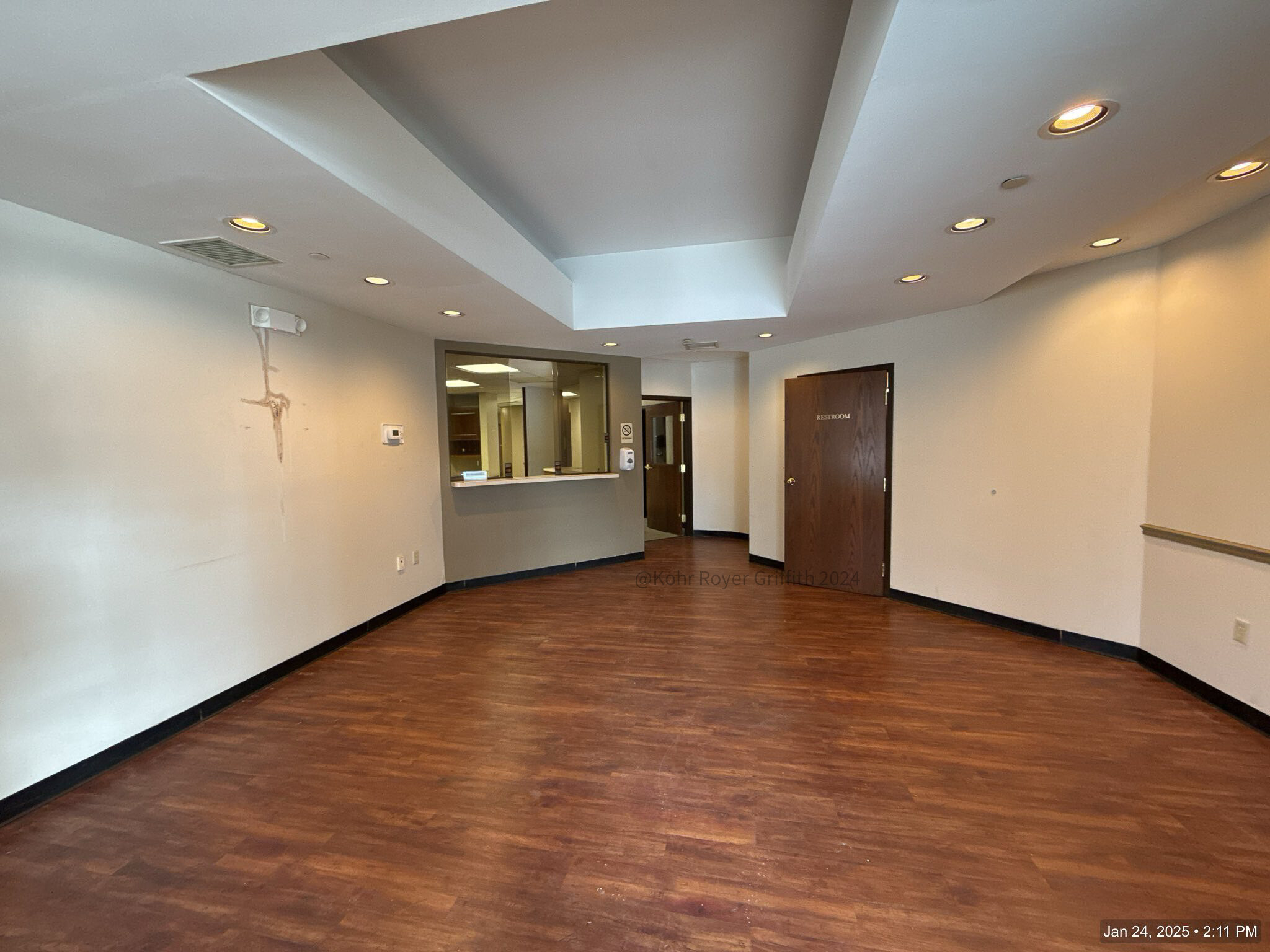 4830 Knightsbridge Blvd, Columbus, OH à louer Photo de l’immeuble– Image 1 sur 8