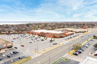 9515 N May Ave, Oklahoma City, OK - VUE AÉRIENNE  vue de carte - Image1