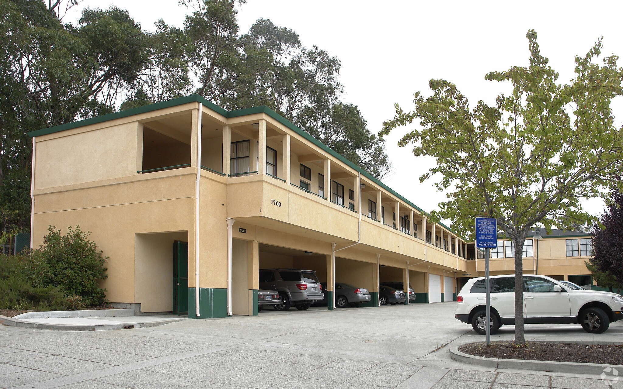 1700-1718 San Pablo Ave, Pinole, CA à louer Photo principale– Image 1 sur 8