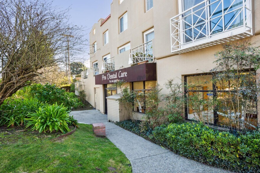 601-621 Portola Dr, San Francisco, CA à louer - Photo de l’immeuble – Image 2 sur 10