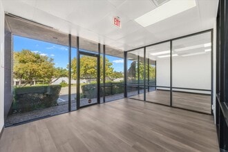 3150 Premier Dr, Irving, TX à louer Photo intérieure– Image 2 sur 19