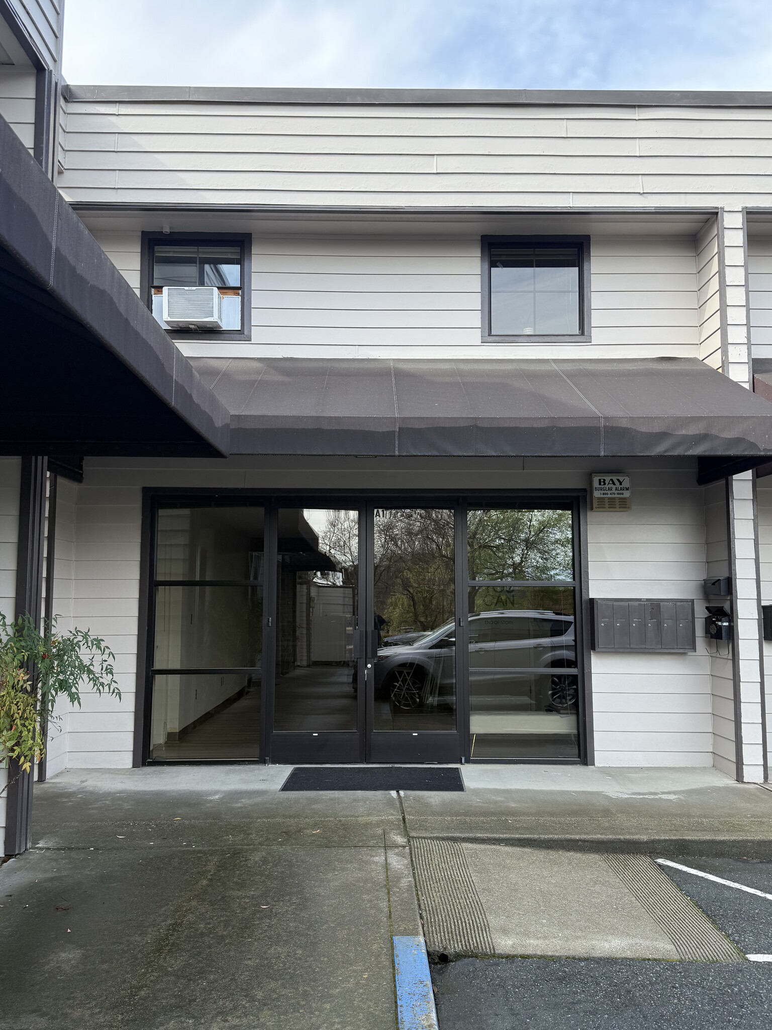 2261 Morello Ave, Pleasant Hill, CA à louer Photo intérieure– Image 1 sur 4