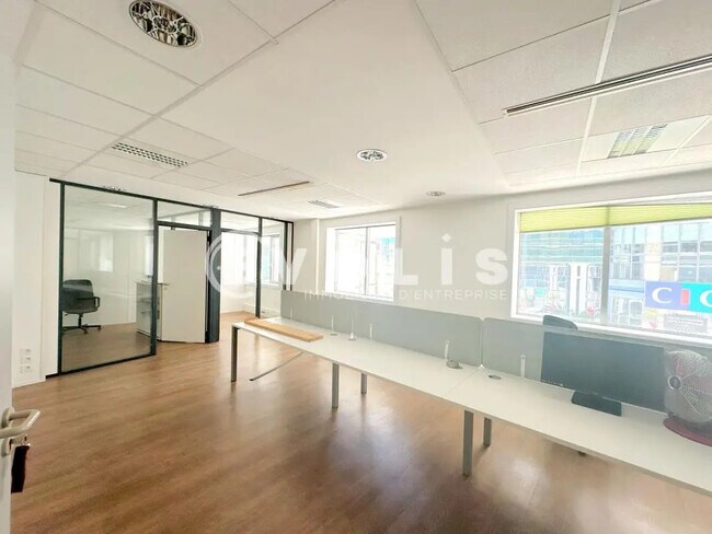 Plus de détails pour Bureau à louer