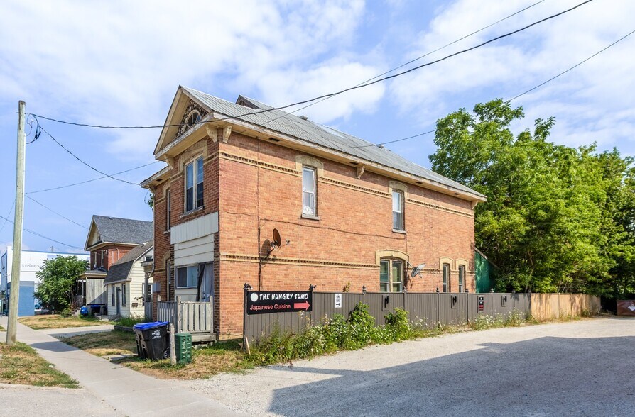 180 First St, Collingwood, Collingwood, ON à vendre - Photo principale – Image 1 sur 12