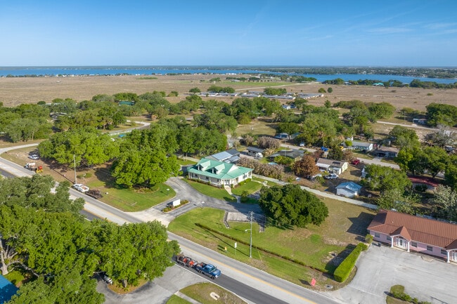 Plus de détails pour 405 W Interlake Blvd, Lake Placid, FL - Bureau à vendre