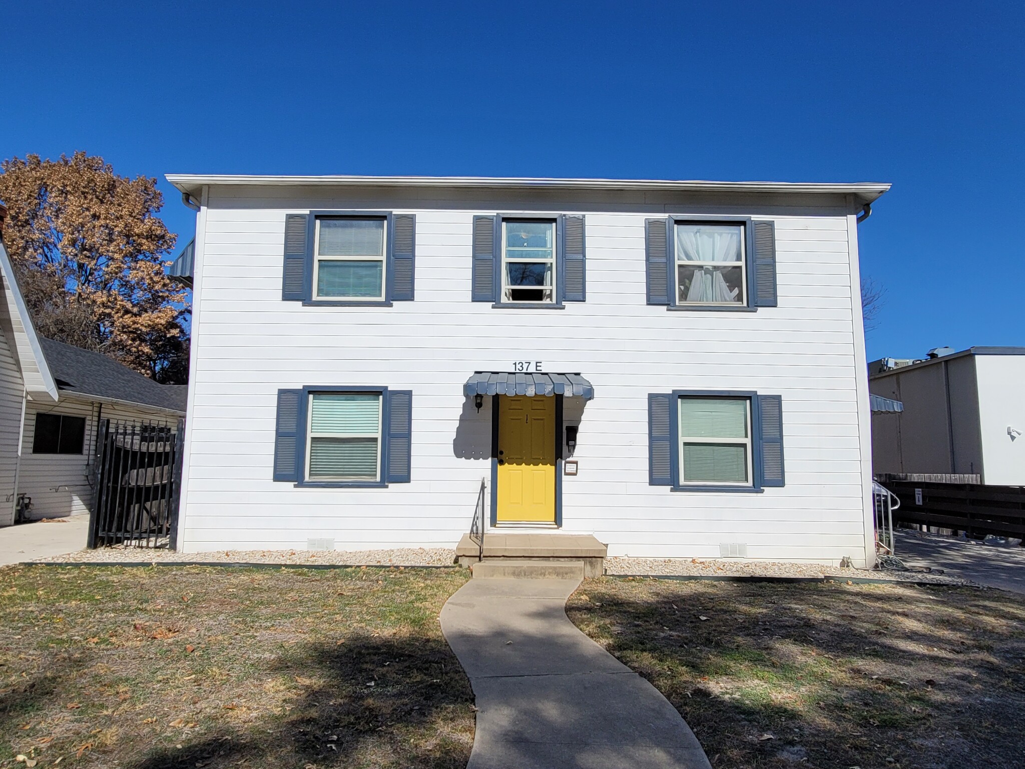 137 E Norwood Ct, San Antonio, TX à vendre Photo de l’immeuble– Image 1 sur 31
