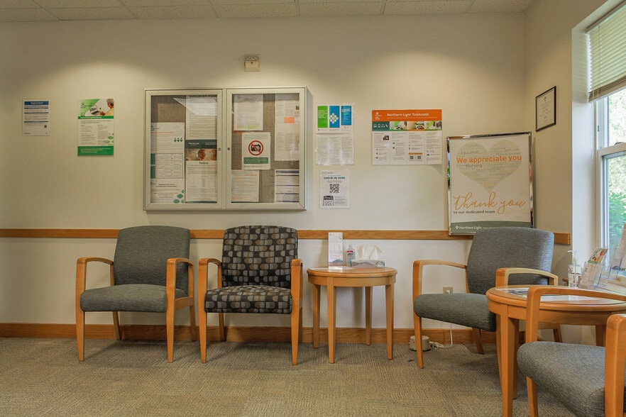 25 Long Creek Dr, South Portland, ME à louer - Photo intérieure – Image 2 sur 10