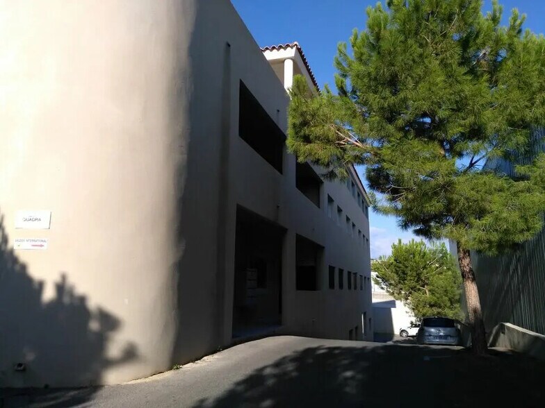 7 Rue Gaston De Flotte, Marseille à vendre - Photo de l’immeuble – Image 2 sur 12