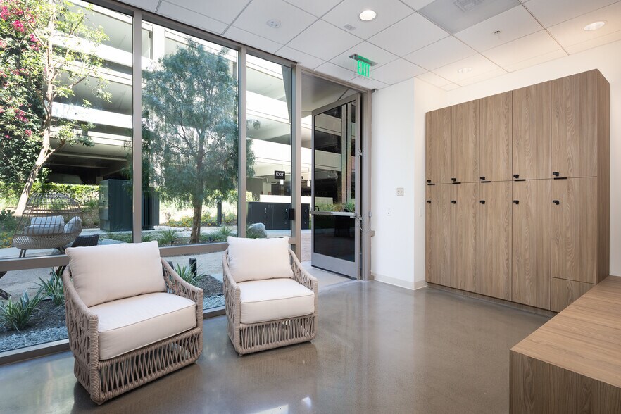 15 Enterprise, Aliso Viejo, CA à louer - Numérisation 3D Matterport – Image 3 sur 53
