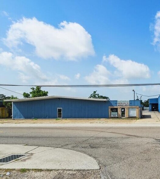 1490 Fourth St, Westwego, LA à vendre - Photo de l’immeuble – Image 2 sur 3