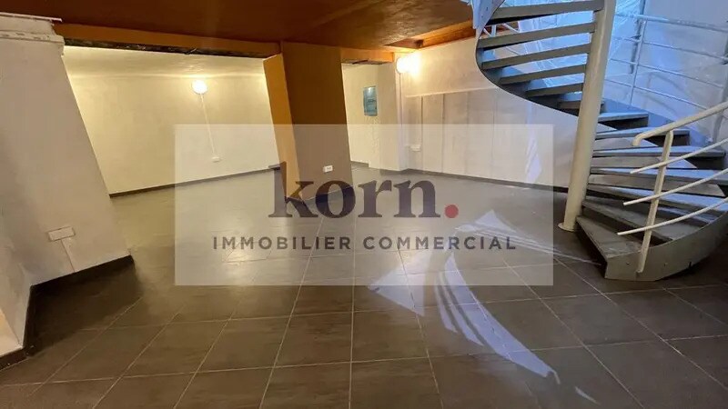 Local commercial dans Paris à louer - Photo intérieure – Image 3 sur 4