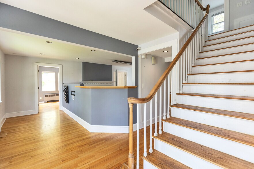 479 Nashua St, Milford, NH à vendre - Photo de l’immeuble – Image 3 sur 25