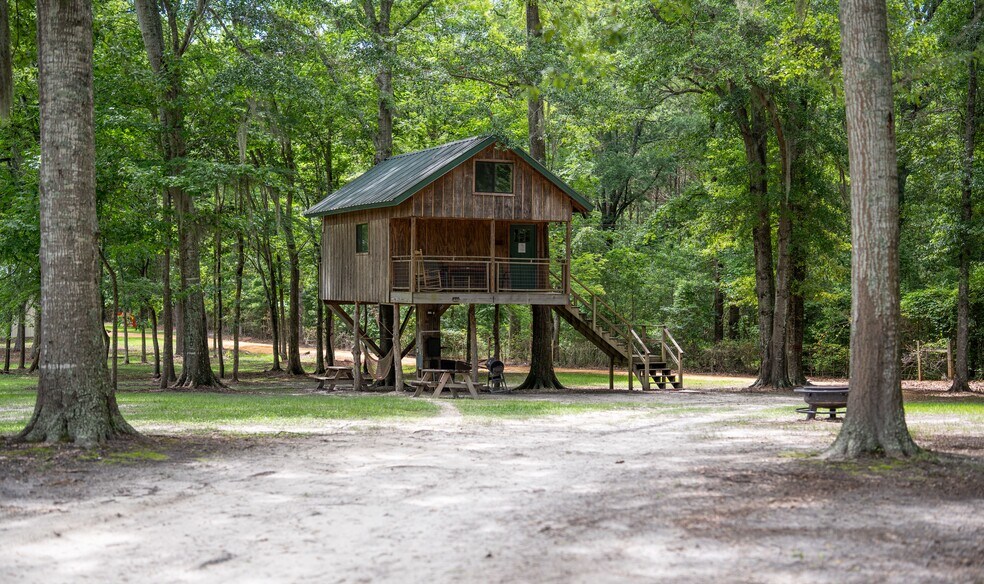 112 Fleeton rd, Hope Hull, AL à vendre - Photo de l’immeuble – Image 2 sur 3