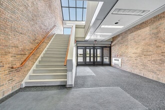 700 Pilgrim Way, Green Bay, WI à vendre Photo intérieure– Image 2 sur 11