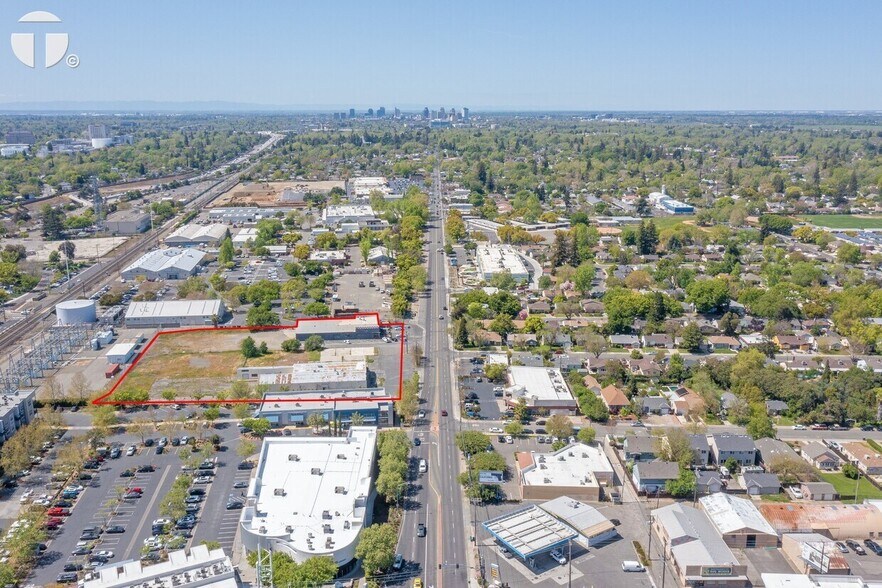6200-6300 Folsom Blvd, Sacramento, CA à louer - Photo de l’immeuble – Image 2 sur 4