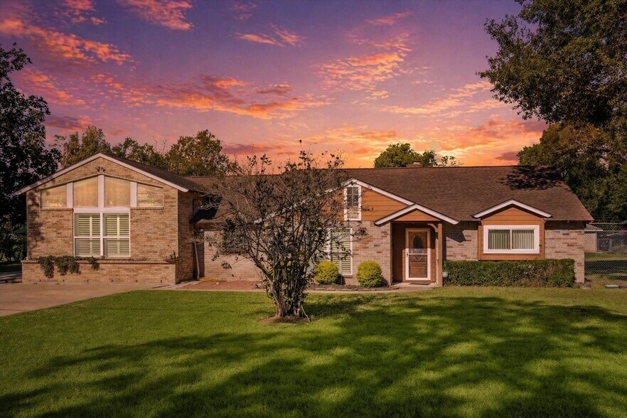 13012 Kathy Ln, Cypress, TX à vendre - Photo principale – Image 1 sur 2