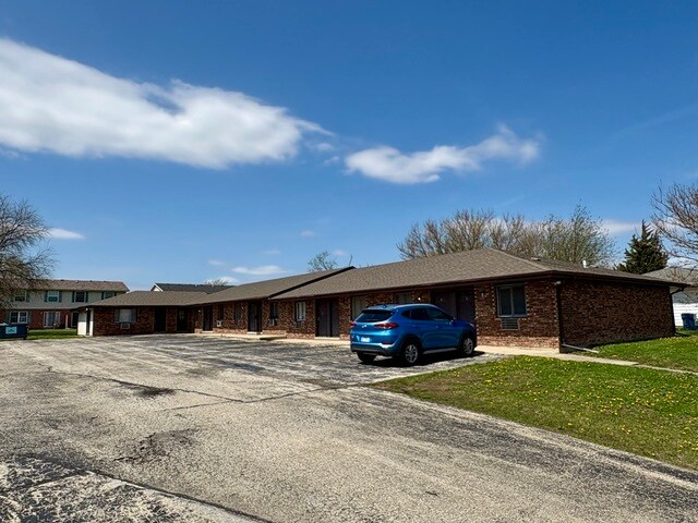 1331 Potomac Pl, Bourbonnais, IL à vendre - Photo de l’immeuble – Image 1 sur 6