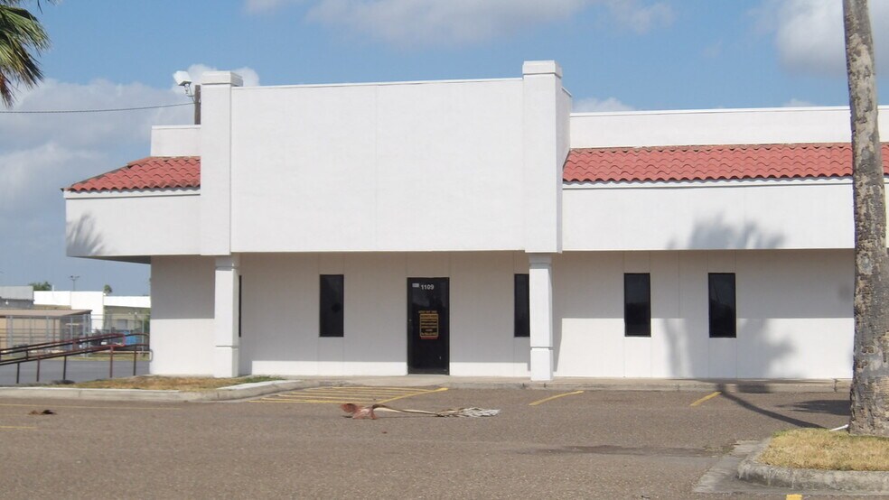 1111 N Jackson Rd, McAllen, TX à louer - Photo principale – Image 1 sur 8