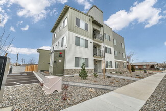 Plus de détails pour 542 7th St, Sparks, NV - Logement à vendre