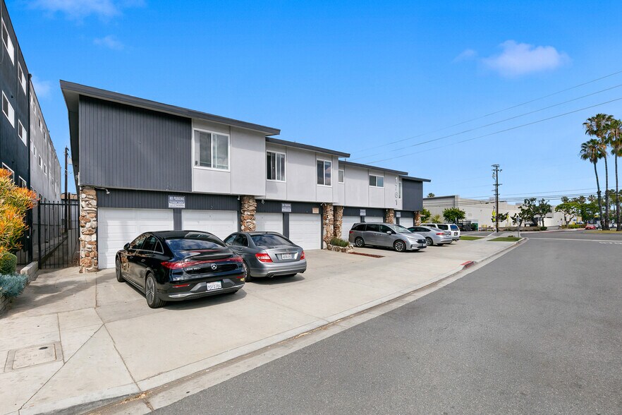 1761 Park Ave, Long Beach, CA à vendre - Photo de l’immeuble – Image 3 sur 35