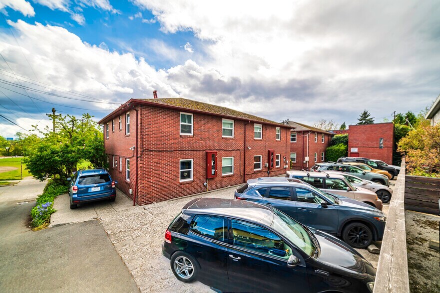 710 N 41st St, Seattle, WA à vendre - Photo de l’immeuble – Image 3 sur 16