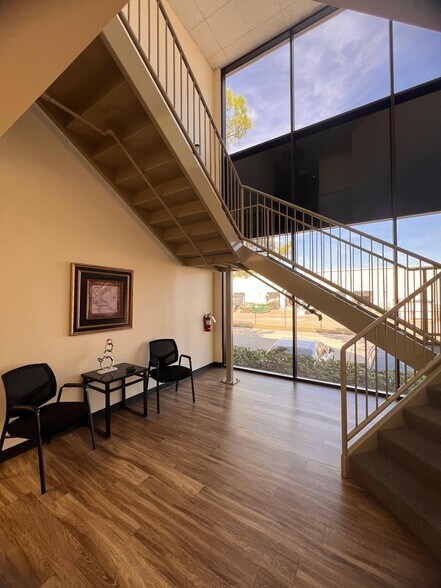 7201-7203 Pinemont Dr, Houston, TX à louer - Photo de l’immeuble – Image 3 sur 18