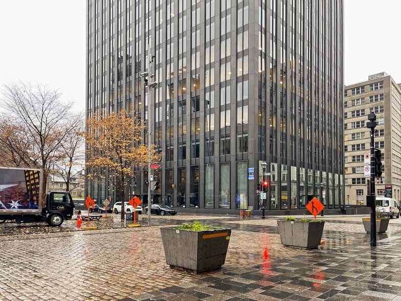 500 Pl D'armes, Montréal, QC à louer - Photo de l’immeuble – Image 3 sur 18