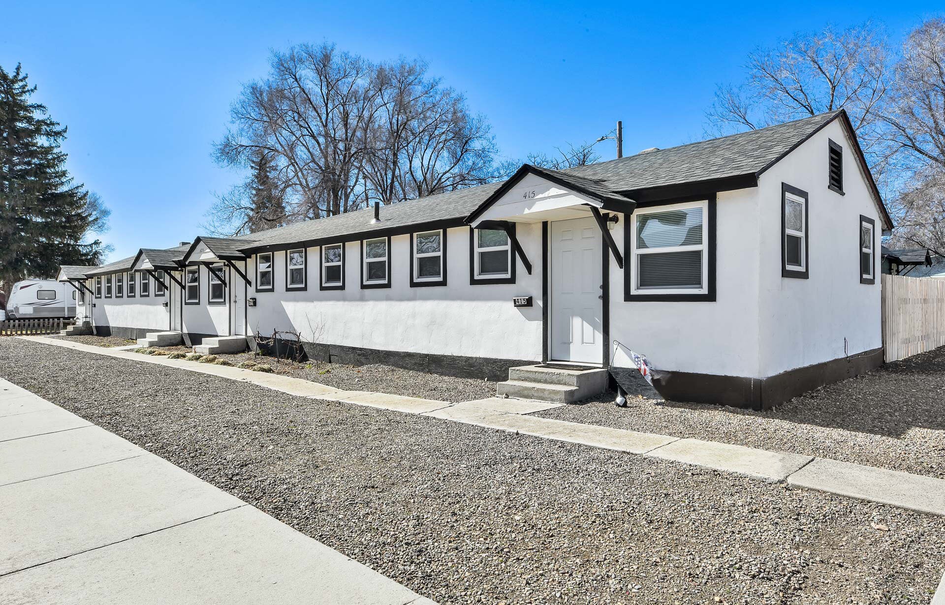 415 S 11th E, Mountain Home, ID à vendre Photo principale– Image 1 sur 26