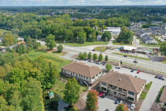 2021 Eastchester Dr, High Point, NC - VUE AÉRIENNE  vue de carte - Image1