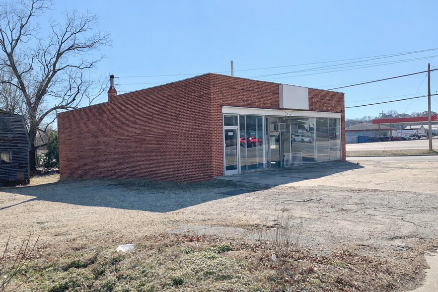 1211 S Main St, Lillington, NC à vendre - Photo de l’immeuble – Image 2 sur 12