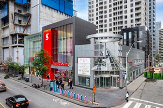 Plus de détails pour 19 Bloor St W, Toronto, ON - Local commercial à louer