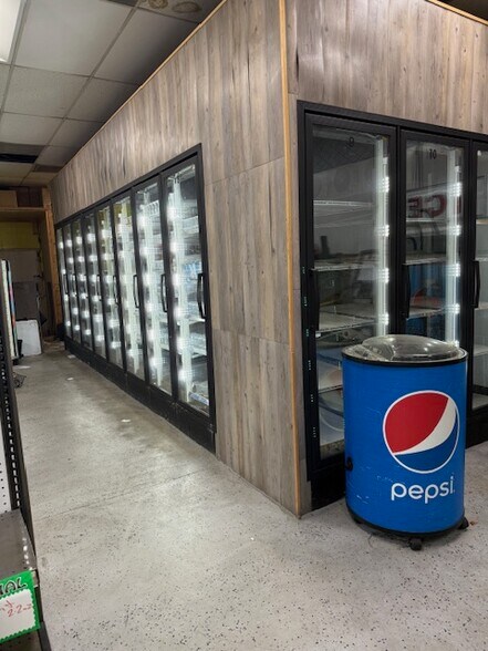 1111-1151 Pacific Coast Hwy, Harbor City, CA à louer - Photo de l’immeuble – Image 2 sur 13