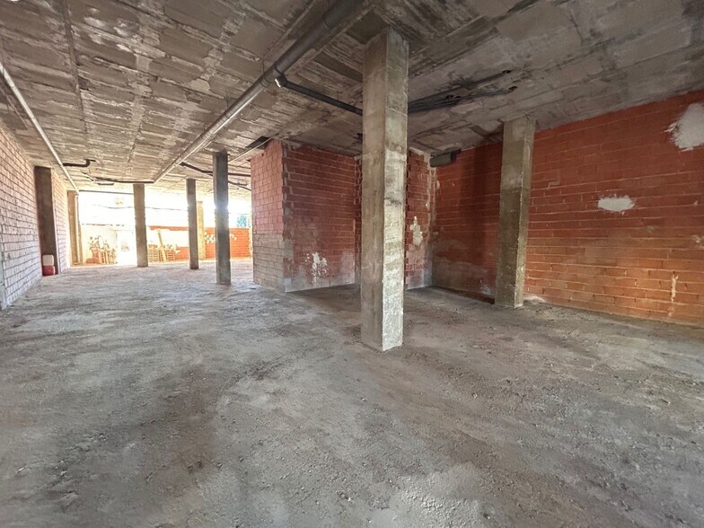 Bureau dans Jacarilla à vendre - Photo de la construction – Image 3 sur 17