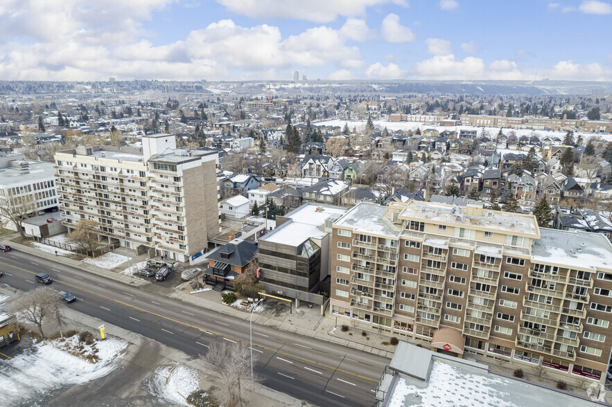 417 14th St NW, Calgary, AB à louer - Aérien – Image 3 sur 5