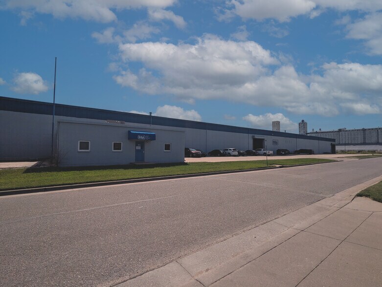 3400 N Topeka St, Wichita, KS à louer - Photo de l’immeuble – Image 2 sur 27