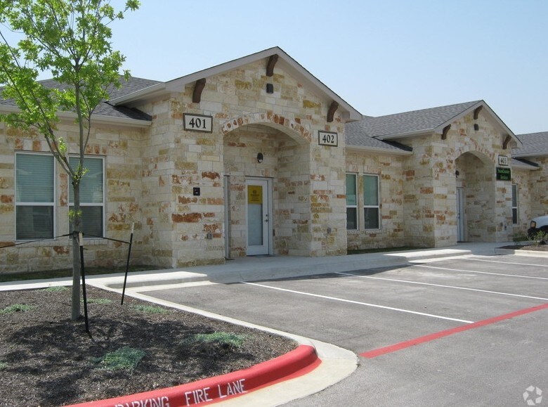 209 S 12th St, Pflugerville, TX à vendre - Photo de l’immeuble – Image 2 sur 7