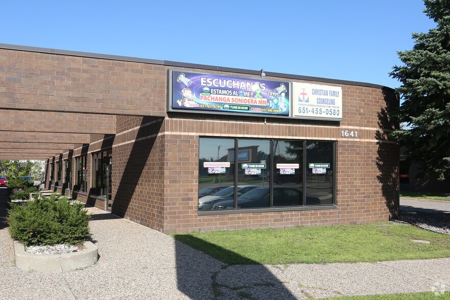 1641 S Robert St, West Saint Paul, MN à louer - Photo principale – Image 1 sur 6