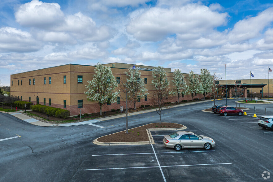 18210 La Grange Rd, Tinley Park, IL à louer - Photo principale – Image 1 sur 5
