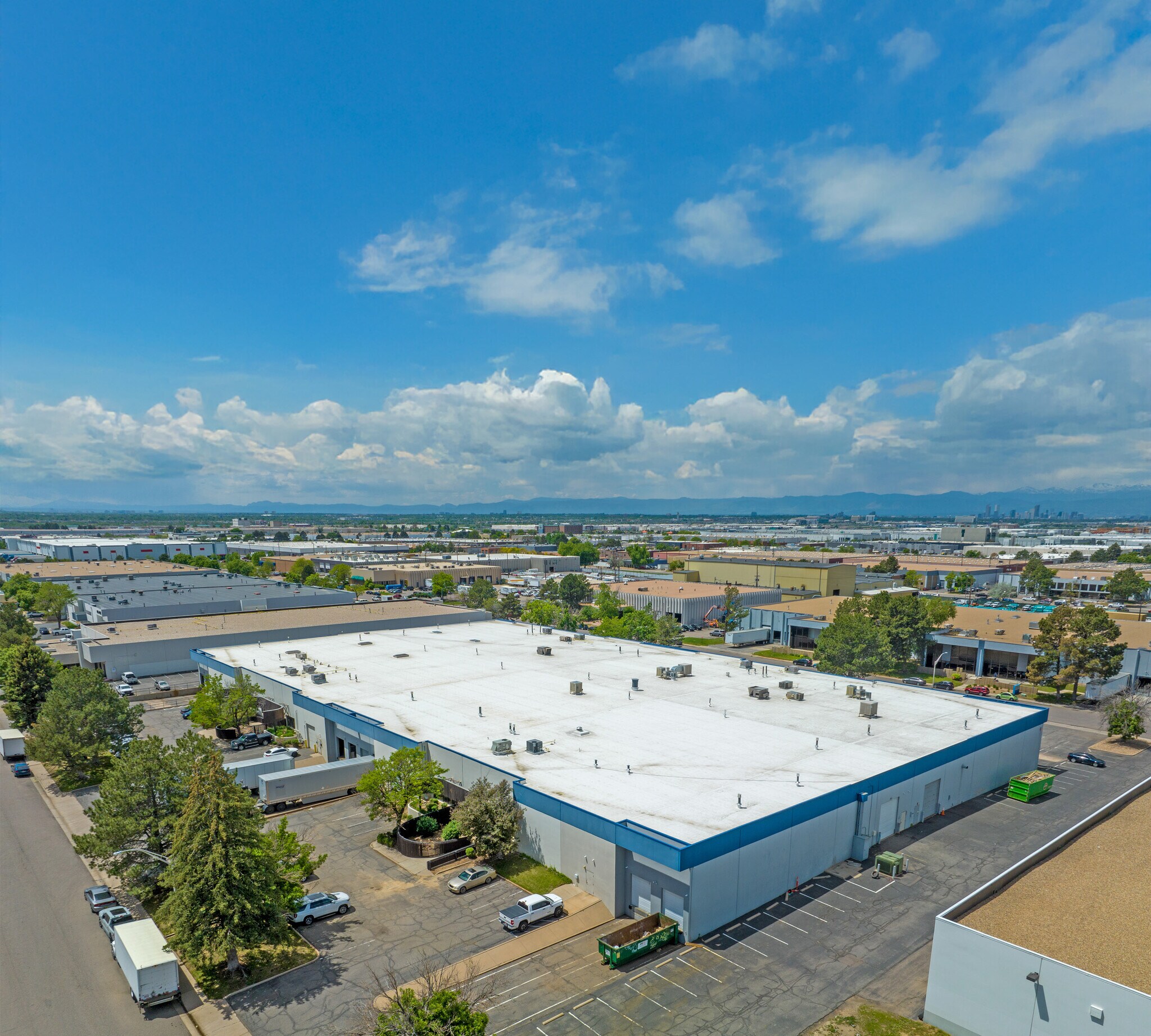 4945 Moline St, Denver, CO à louer Photo principale– Image 1 sur 5