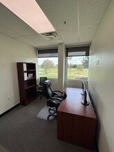 575 W Chandler Blvd, Chandler, AZ à louer Photo intérieure– Image 1 sur 5